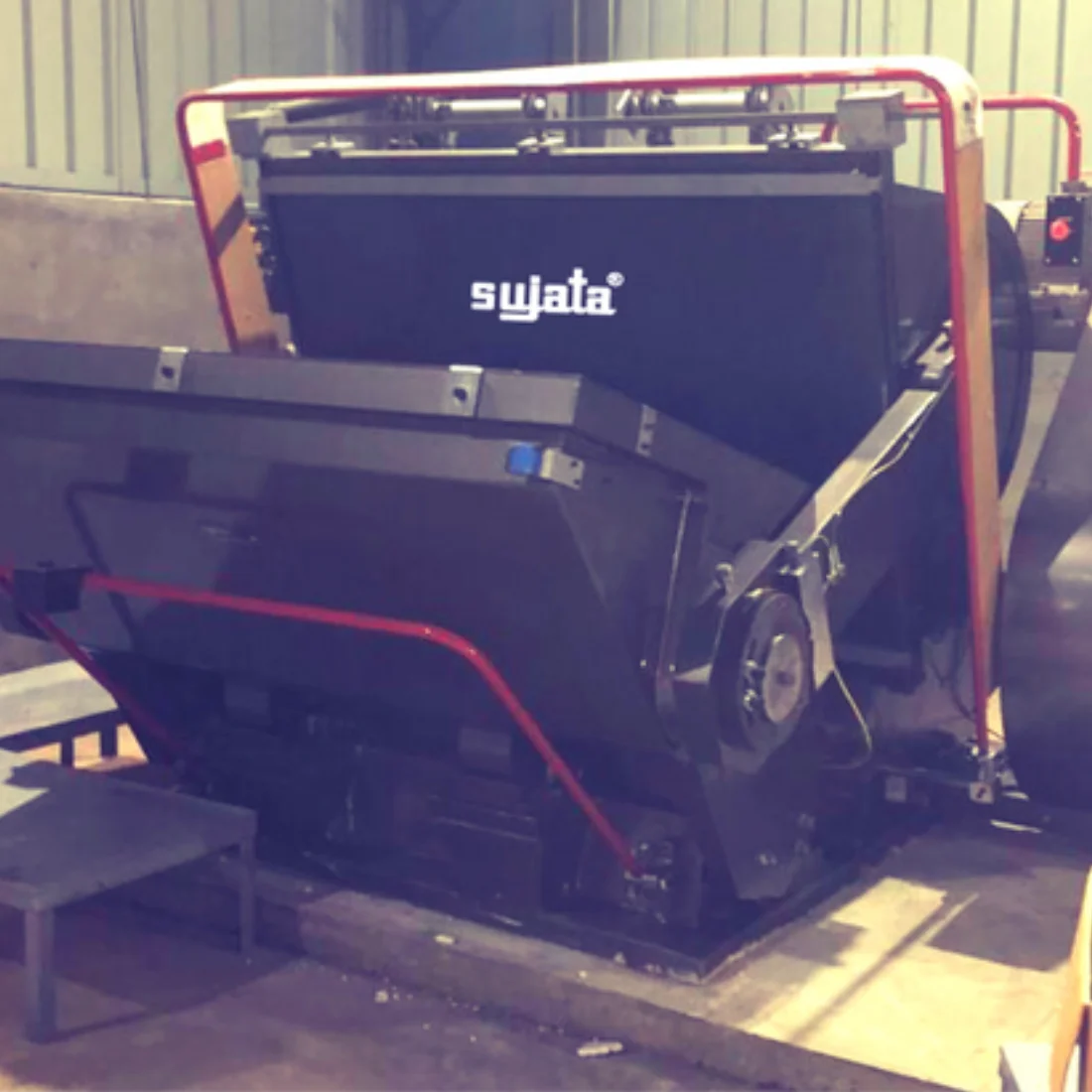 Die Cutting and Creasing Machine (Jumbo Series)