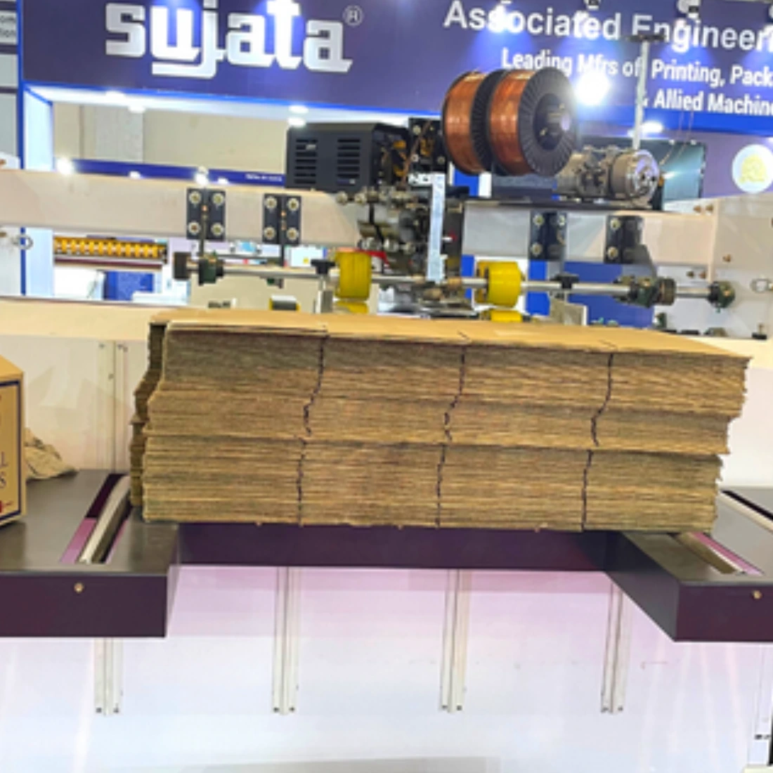 Semi Automatic Box Stitching Machine with Auto Lift Table