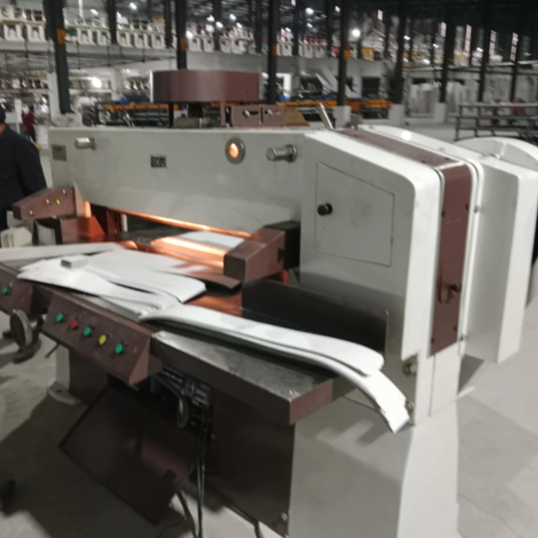 Semi Automatic Paper Cutting Machine with 3 Motor