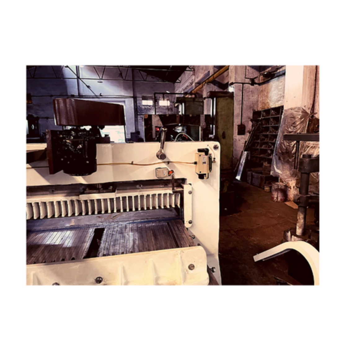 Semi Automatic Paper Cutting Machine with 3 Motor